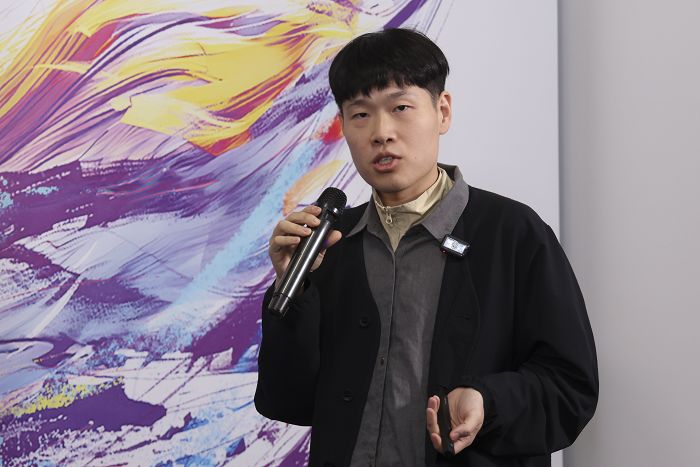 王一 摄影/张健